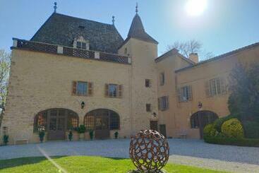 민박 Château De La Venerie