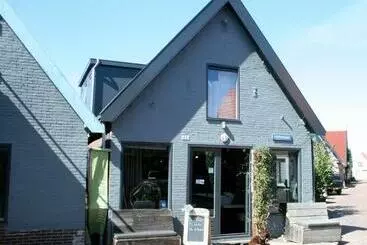 Aamiaismajoitus (B&B) Het Huis Van De Wadden