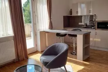 Aamiaismajoitus (B&B) Rosenberg Kúria