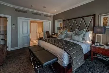 Intercontinental Johannesburg Or Tambo Airport Hotel, An Ihg