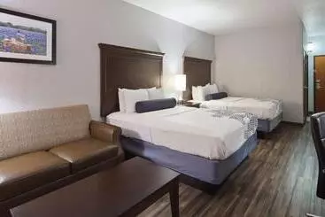 בית מלון כפרי Best Western Plus Fredericksburg