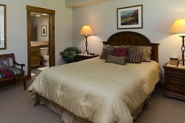 هتل The Trails At Storm Meadows