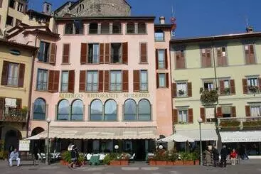 호텔 Albergo Moderno