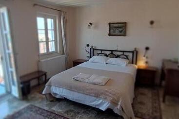 هتل Byron Traditional