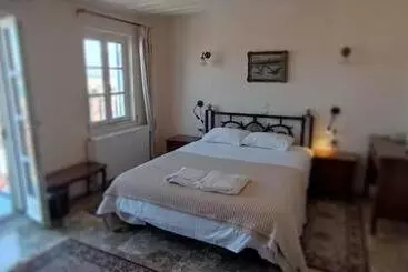 Hotelli Byron Traditional