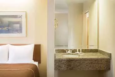 Hotel Travelodge By Wyndham Fort Myers Airport