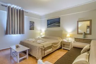 Apartament Plaka Studios