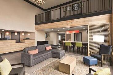 فندق Country Inn & Suites By Radisson, Dunn, Nc