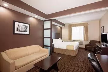 בית מלון כפרי Ramada By Wyndham Cold Lake