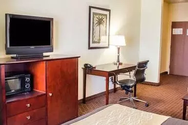 호텔 Comfort Inn & Suites