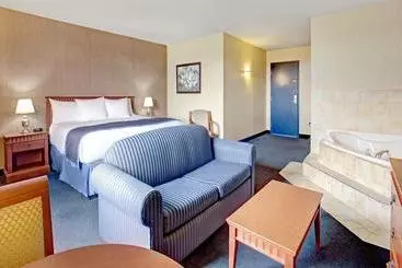 酒店 Super 8 Montreal QC