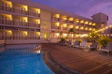 Quest Hotel Simpang Lima   Semarang By Aston