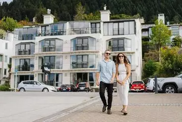 فندق The Waterfront