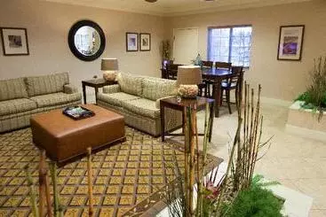 בית מלון כפרי Candlewood Suites Springfield South, An Ihg