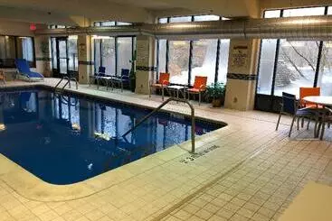 فندق Holiday Inn Express Syracuse Airport, An Ihg