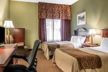 호텔 Quality Inn & Suites Ann Arbor Hwy 23