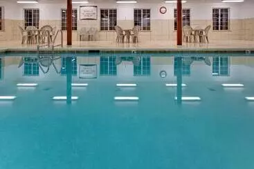 호텔 Staybridge Suites Rockford, An Ihg