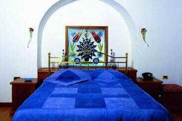 Отель Tekeli Konaklari