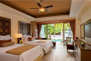 Dreams Vallarta Bay Resorts & Spa   All Inclusive