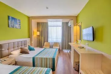 Hotel Meri̇di̇a Beach