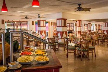 Decameron Club Caribbean Runaway Bay, Ramada All Inclusive Resort