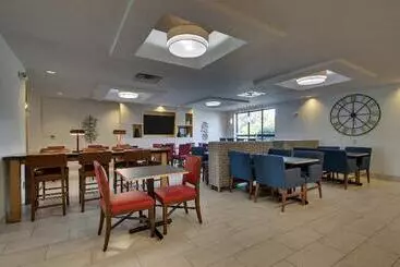 Holiday Inn Express Hotel & Suites Morris, An Ihg