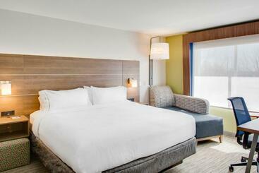 Holiday Inn Express Hotel & Suites Chickasha, An Ihg