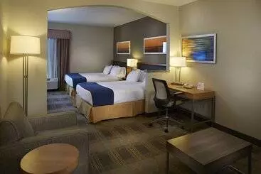 בית מלון כפרי Holiday Inn Express & Suites Orangeburg, An Ihg