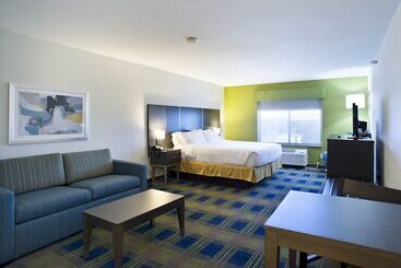 Holiday Inn Express Hotel & Suites Vermillion By Ihg