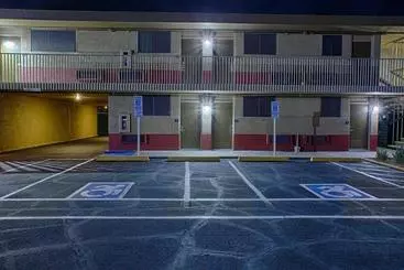 فندق Travelodge By Wyndham Phoenix Downtown