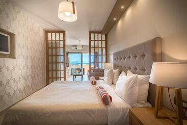 هتل Balcony Boutique