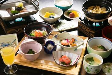 Hotel Hanaougi Bettei Iiyama