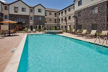 شقة فندقية Staybridge Suites Kansas City Independence, An Ihg