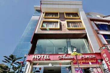 ホテル Asian Plaza Dharamshala