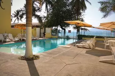 Отель Zar Manzanillo