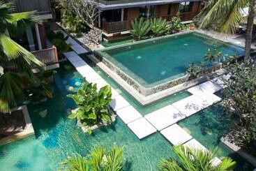 هتل Dhevatara Beach