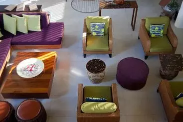 هتل Dhevatara Beach