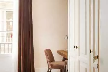 Отель Do Plaça Reial Powered By Sonder