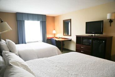 Отель Hampton Inn Morehead
