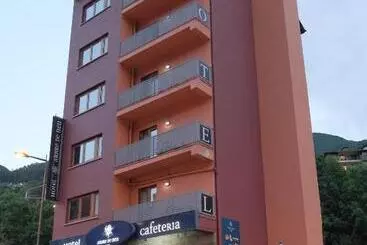 ホテル Arbre De Neu