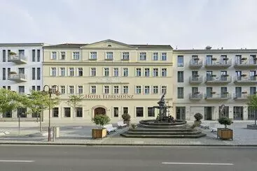 ホテル Elbresidenz An Der Therme