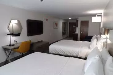 فندق Holiday Inn Express & Suites Huntsville Airport, An Ihg