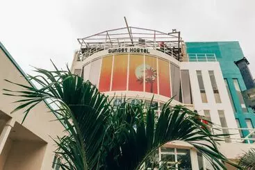 هتل Sunset Hostel