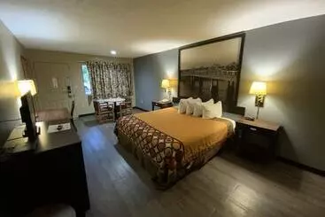 Отель Super 8 By Wyndham Kosciusko