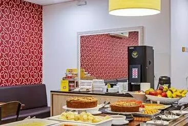 ホテル Camboriu Express