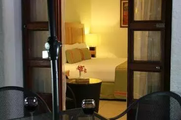 Hotelli Binniguenda Huatulco & Beach Club