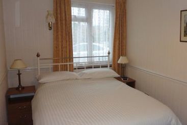 فندق Brookthorpe Lodge