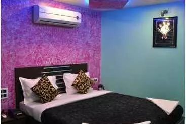 فندق Planet Plaza