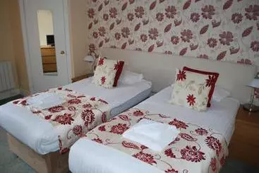 בית מלון כפרי The Ardyne Guest House