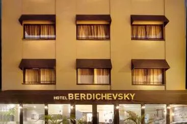 ホテル B Berdichevsky